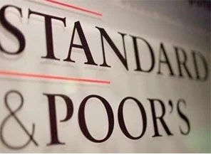 S&P Türkiye'nin kredi notunu düşürdü