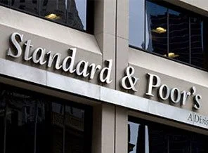 S&P Yunanistan'ın notunu yükseltti!