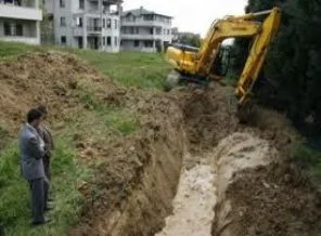 Sakarya'da üçüncü isale hattı patladı