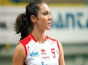 Şampiyon sporcu köprüden atladı