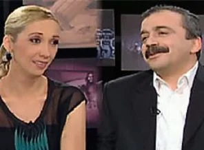 Sanatçıysan, bu savaşa karşı da bir sözün olsun