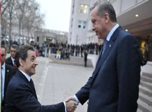 Sarkozy'den şaşırtan Türkiye kararı