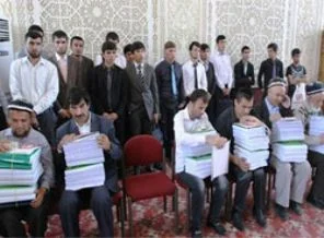 Tacikistan'da görme engellilere özel Kur'an