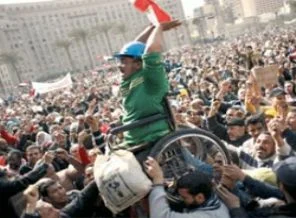 Tahrir Meydanı'nda Şefik karşıtı gösteri