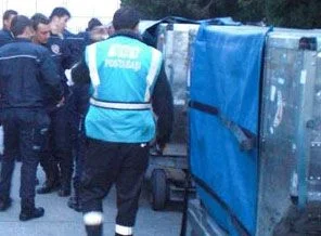Taksim'e kılıçla geldiler