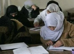 Taliban: Okullara zehir atmıyoruz