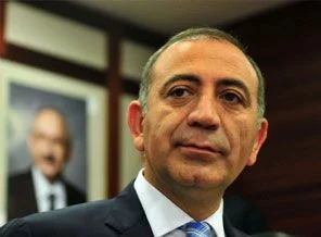 Tekin'in dosyasının nasıl buharlaştığını anlattı