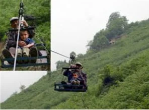 Teleferikle tehlikeli yolculuk