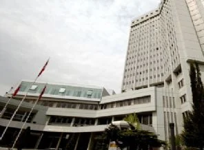 Türkiye de Suriye büyükelçisini kovdu