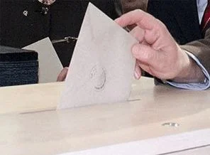 Ukrayna'da seçim süreci başlıyor