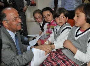Vali: Zehirlenme değil de bozuk sütün verdiği rahatsızlık