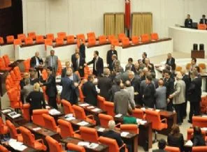 Yabancılara toprak satışı kavga çıkardı
