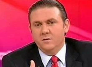 Yiğit Bulut onun yakasını bırakmıyor!