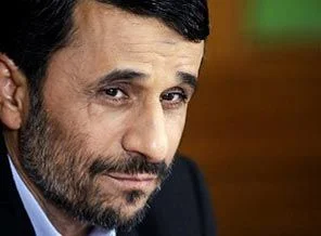 Ahmedinejad siyaseti bırakıyor!