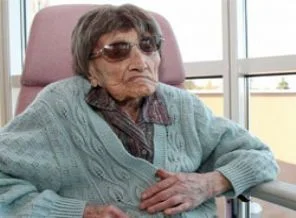 Avrupa'nın en yaşlı kadını öldü