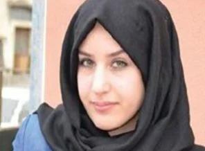 Başörtülü kızı bankaya almadılar
