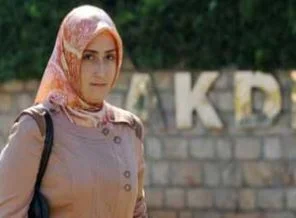 Başörtülü öğrenciyi bakın neden almamış !