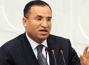 Bekir Bozdağ: Diyanet laik olamaz