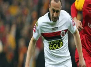 Beşiktaş Mehmet Akyüz'le imzaladı