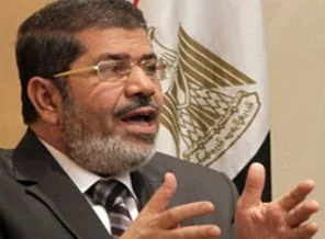 Cumhurbaşkanı Mursi faaliyetlerine başladı