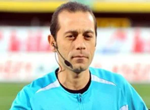 Cüneyt Çakır İtalya'yı ikiye böldü