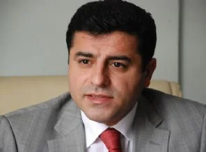 Demirtaş: Devlet PKK'yı değil BDP'yi bölüyor