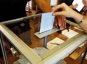 Hollanda'daki Türklere seçimlere katılım çağrısı