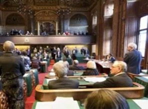 Hollanda Senatosu 'helal kesim' yasağını reddetti