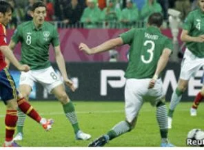 İspanya, İrlanda'yı dört golle geçti