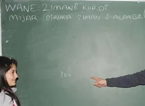 Kürtçe bilen atanamayan öğretmen aranıyor!