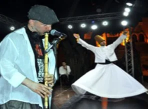 Mercan Dede ve grubuna Beyrut'ta büyük ilgi