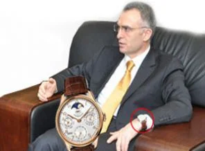 Müsteşar fena yakalandı