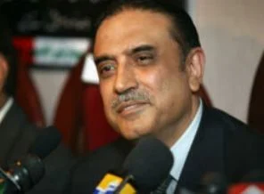 Pakistan yeni Başbakan arayışında