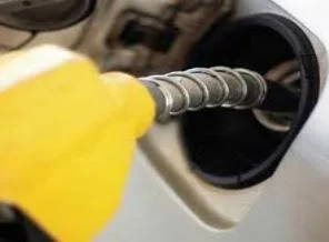Petrol fiyatı düşüyor