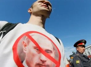 Putin karşıtları sokakta