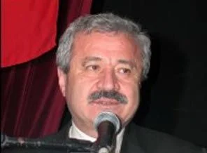 'Putperest dinler, mâbedlerini yükseklere yapar'