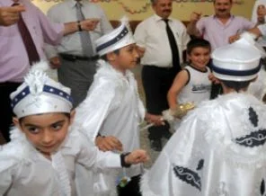 Sünnetin 'Yaralama suçu' kabulüne kiliseler de tepkili!