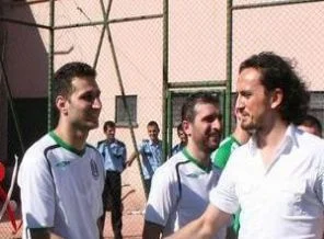 Tuncay Şanlı'dan, mahkumlara moral
