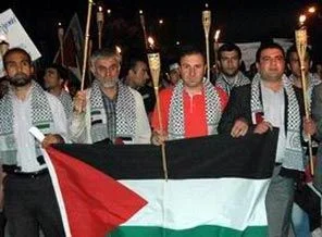 Van'da Mavi Marmara şehitleri için yürüyüş