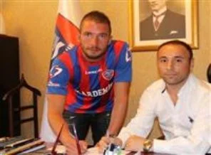 Yiğit İncedemir'den 3 yıllık imza