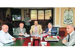Zulmün zeminini manşetler döşedi
