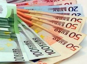 AB Macaristan'dan borcunu aldı!
