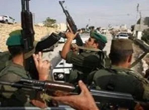 Abbas güçleri 10 Hamas mensubunu tutukladı