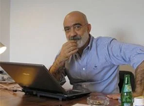 Ahmet Altan'dan AK Parti'ye bombardıman