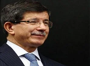 Ahmet Hakan, Davutoğlu'na ilginç bir eleştiri yaptı!