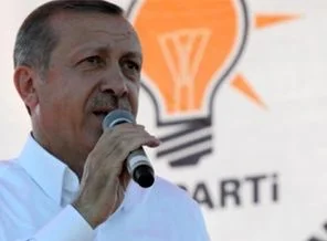 Ak Parti'yi bekleyen tehlike ne?