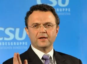 Alman istihbaratı yeniden yapılandırılmalı