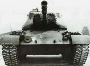 Ana caddeden tankla top atışı