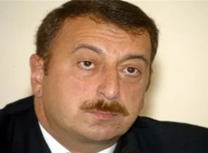 Azerbaycan'da Aliyev yeniden cumhurbaşkanı adayı