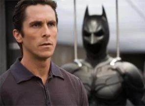 Batman'ın yıldızı saldırının kurbanlarını ziyaret etti